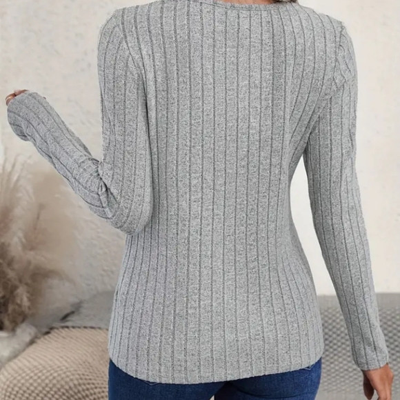 NEW Rib Knit Asymmetrical Button Hem Sweater - Picture 2 of 3